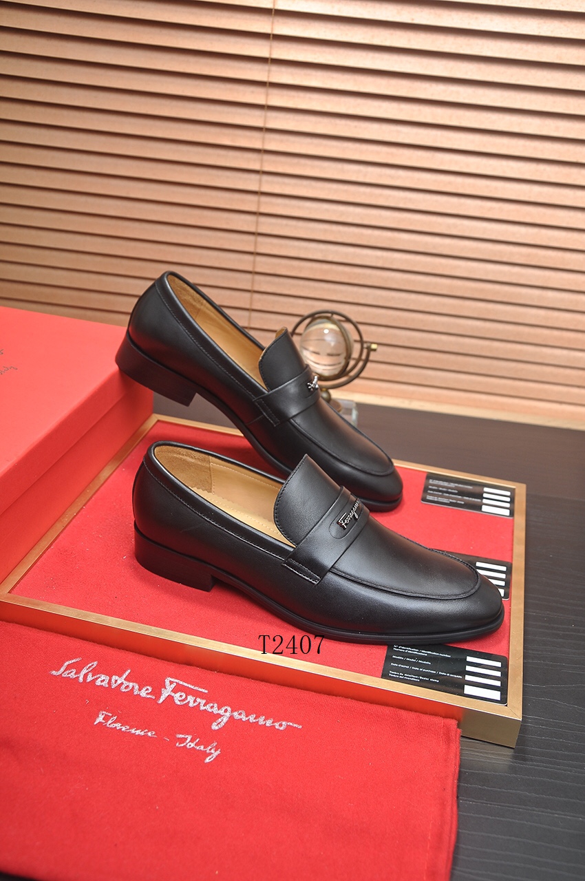 Ferragamo sz38-44 392